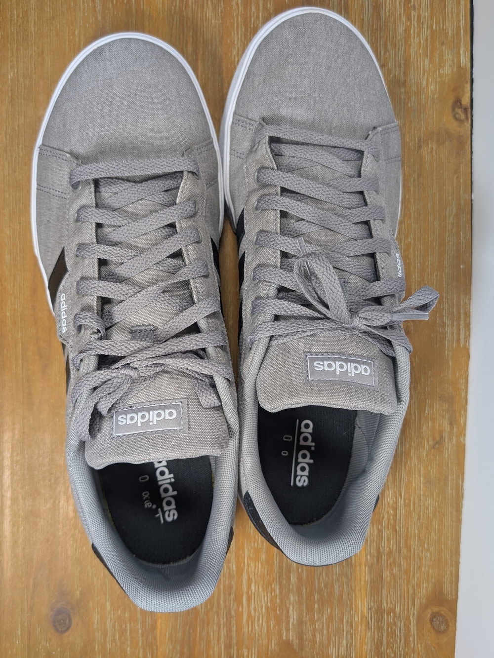 Adidas Men’s Gray Canvas Sneakers Size 14 Casual Lace Up Shoes - Picture 4 of 8